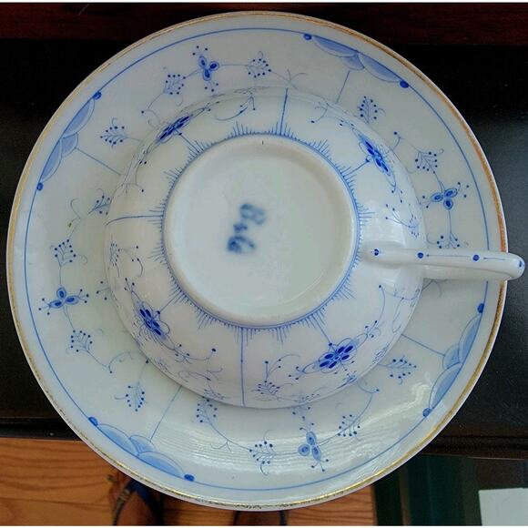 Bing & Grondahl B & G Antique Demitasse Tea cup & Saucer Rare - Picture 3 of 7